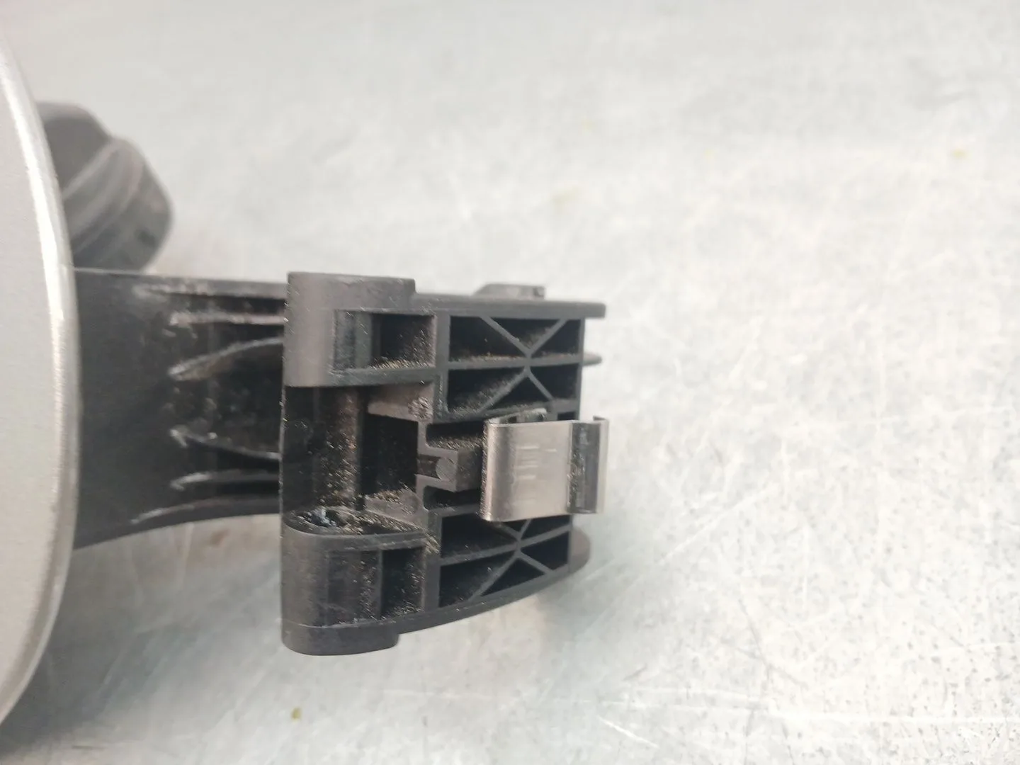 Tapa Exterior Combustible para Omoda 5