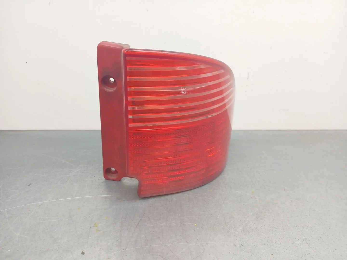 Piloto Trasero Derecho para Saab 9-5 Station Wagon (Ys3E)