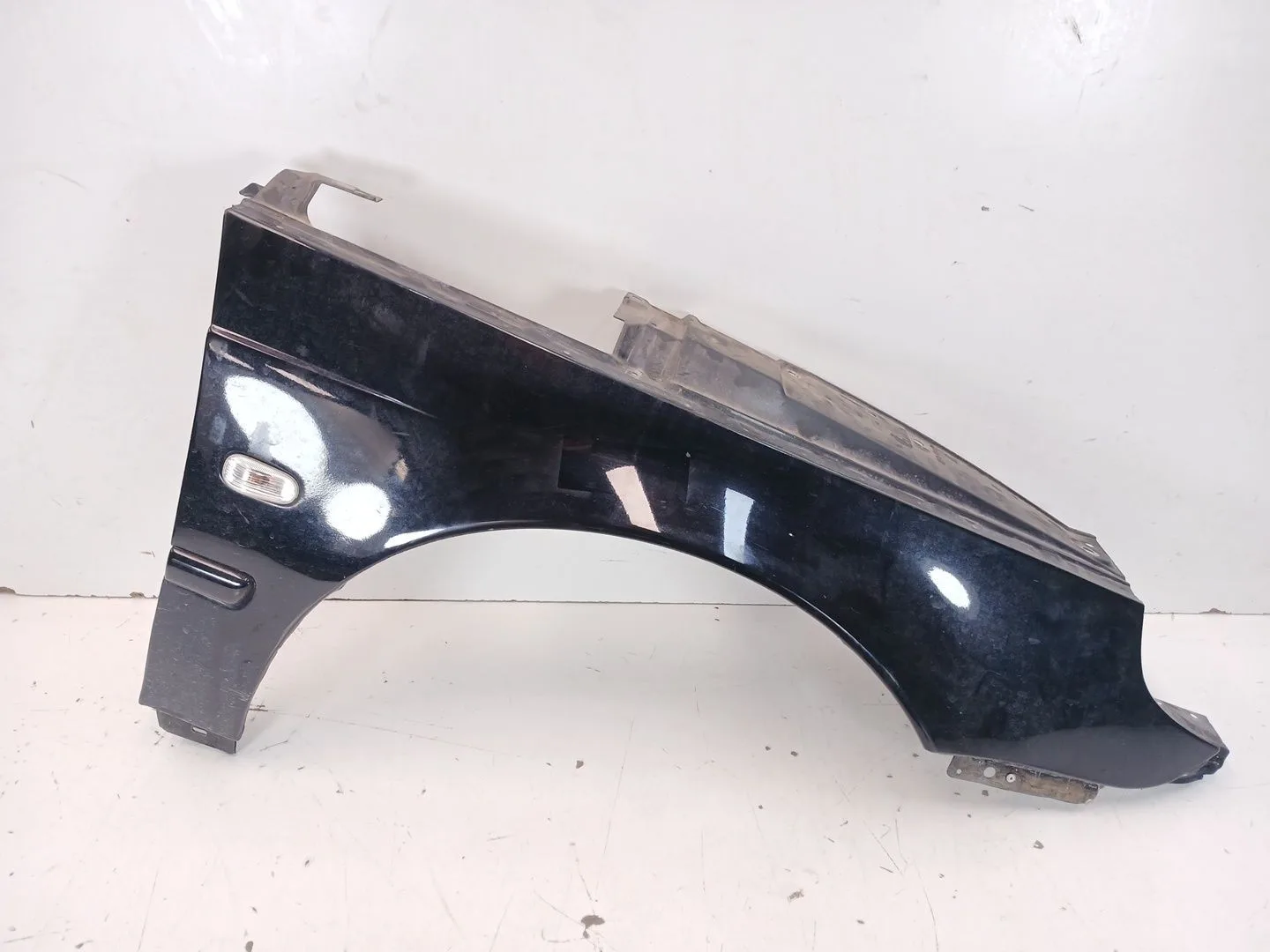 Aleta Delantera Derecha para Saab 9-5 Station Wagon (Ys3E)