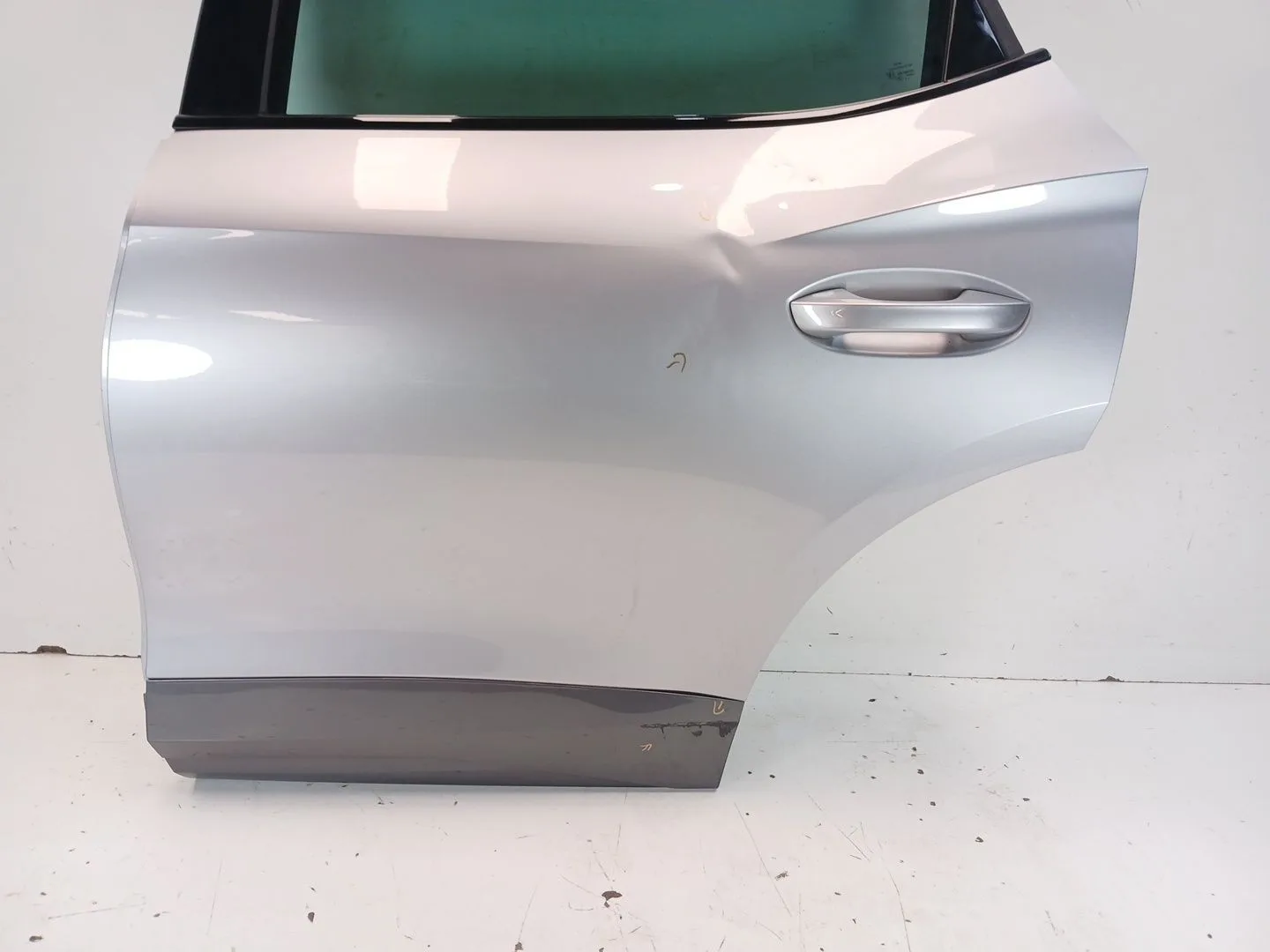 Puerta Trasera Izquierda para Cupra Formentor (Km7, Kmp)