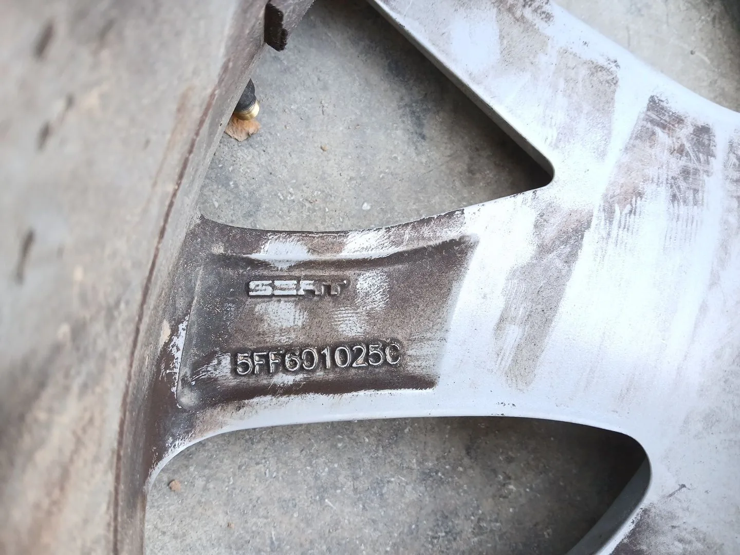 Llanta Delantera Izquierda para Cupra Formentor (Km7, Kmp)
