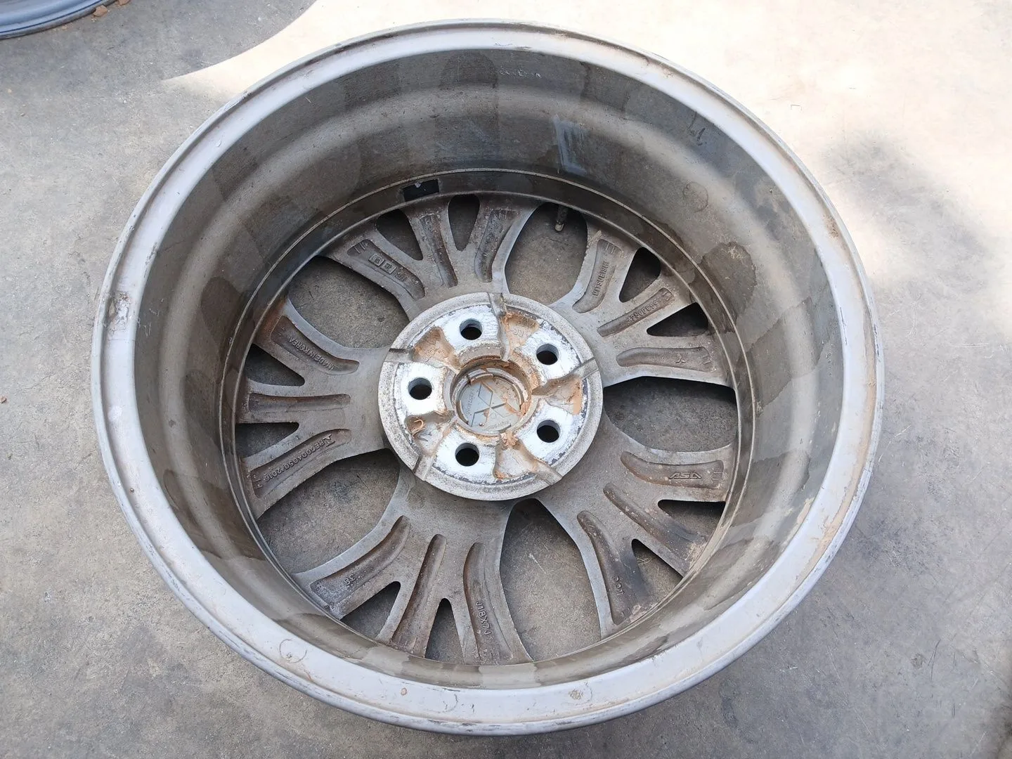 Llanta Delantera Izquierda para Mitsubishi Asx (Ga_W_)