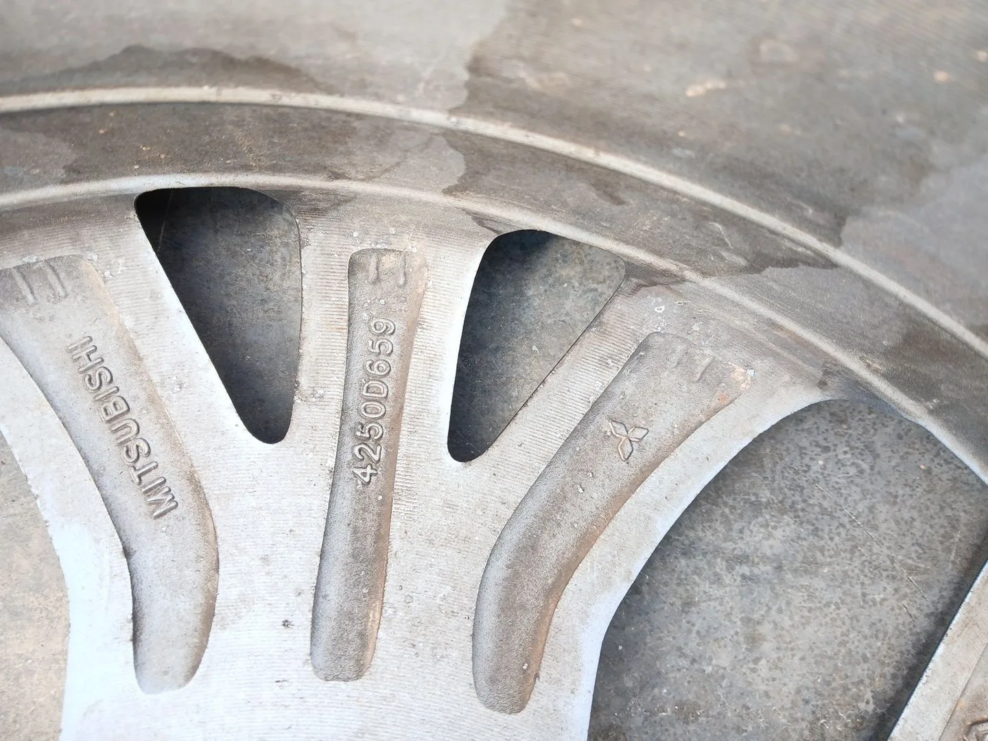 Llanta Delantera Izquierda para Mitsubishi Asx (Ga_W_)