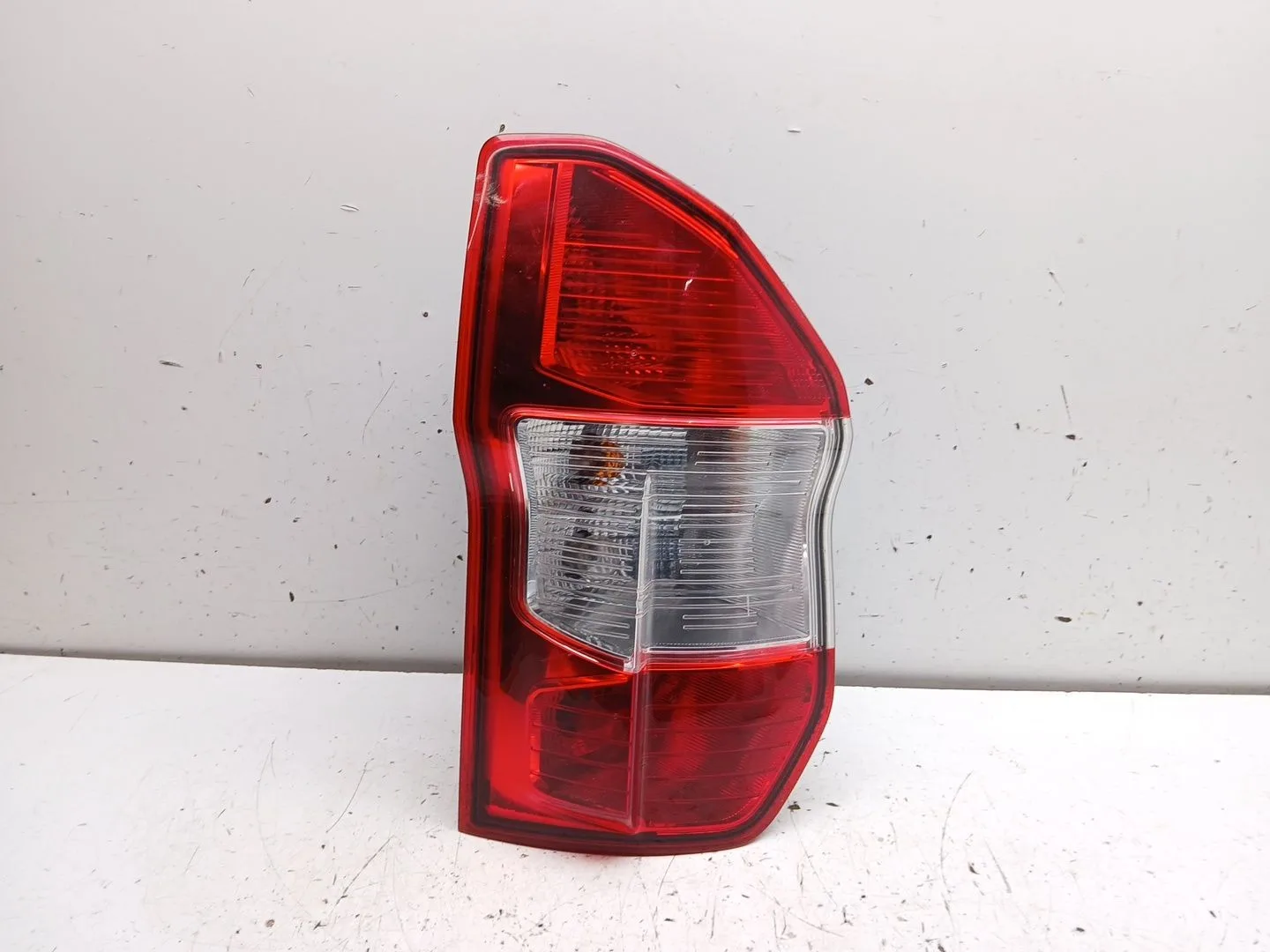 Piloto Trasero Izquierdo para Ford Tourneo Courier B460 Monospace