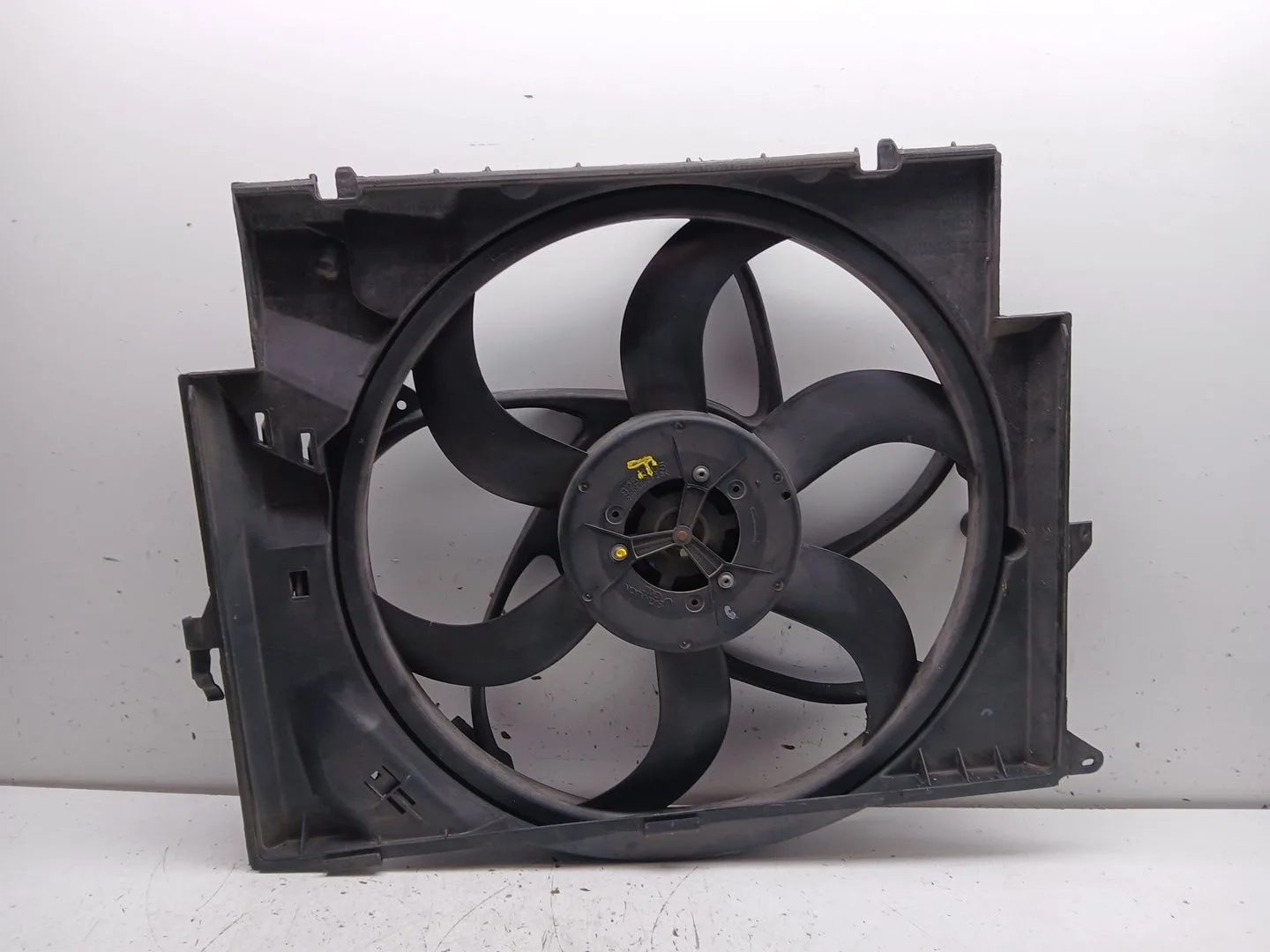 Electroventilador para Bmw 1 (E87)