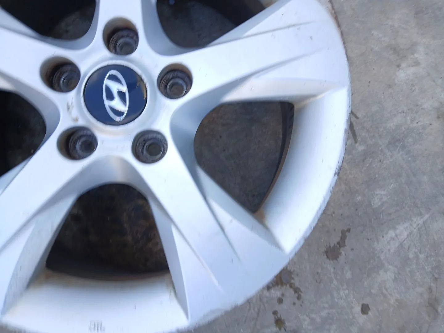 Llanta Delantera Izquierda para Hyundai I40 I (Vf)