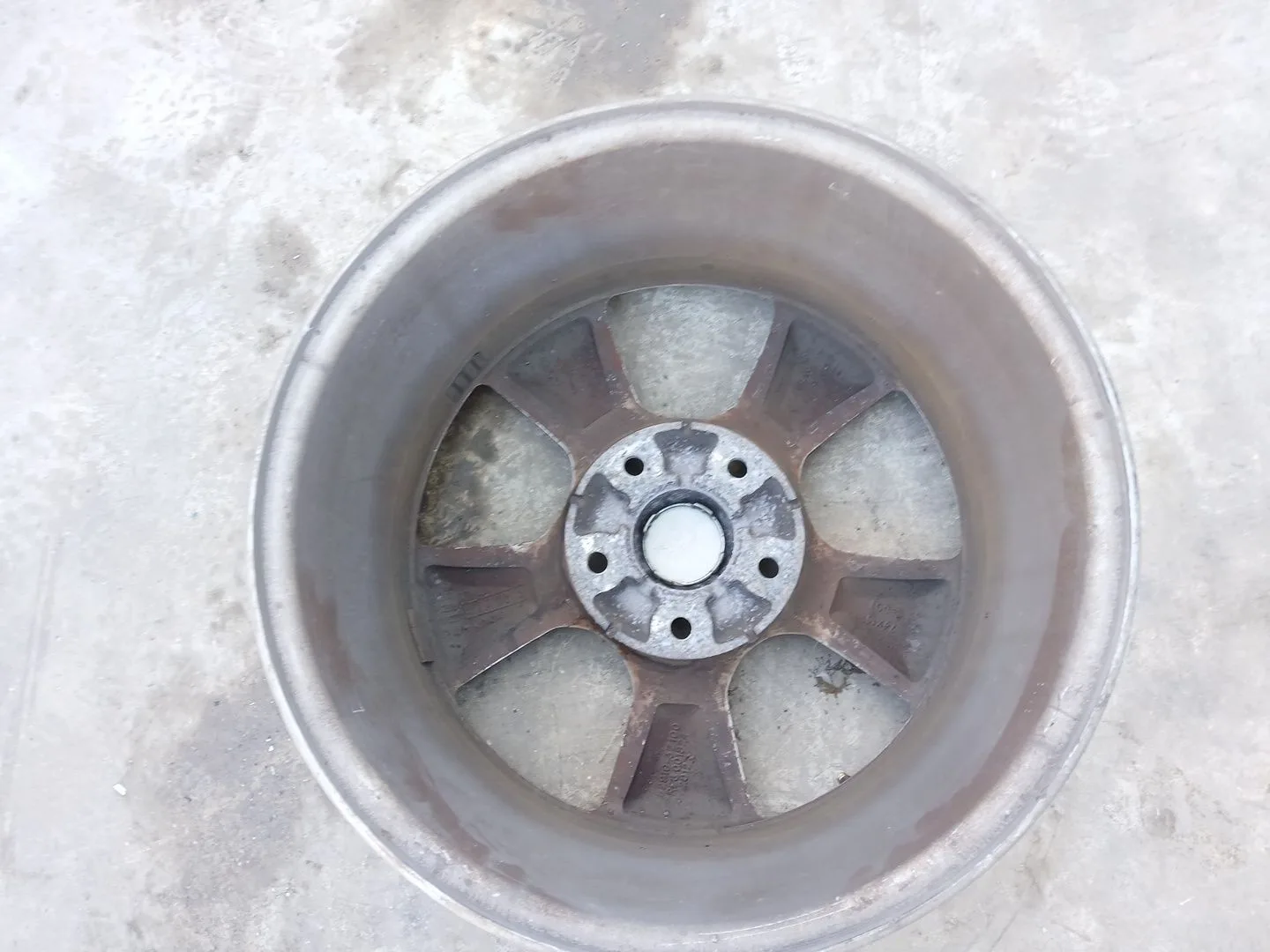 Llanta Delantera Izquierda para Hyundai I40 I (Vf)