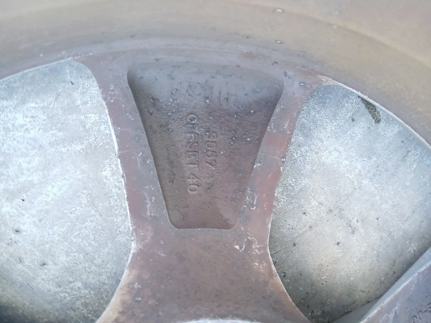 Llanta Delantera Izquierda para Hyundai I40 I (Vf)