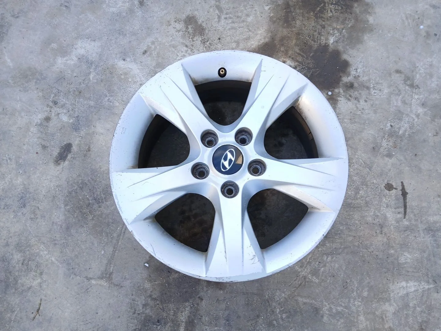 Llanta Trasera Izquierda para Hyundai I40 I (Vf)