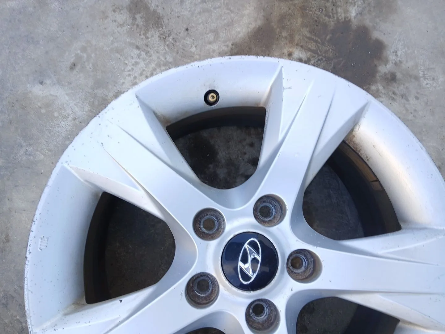 Llanta Trasera Izquierda para Hyundai I40 I (Vf)
