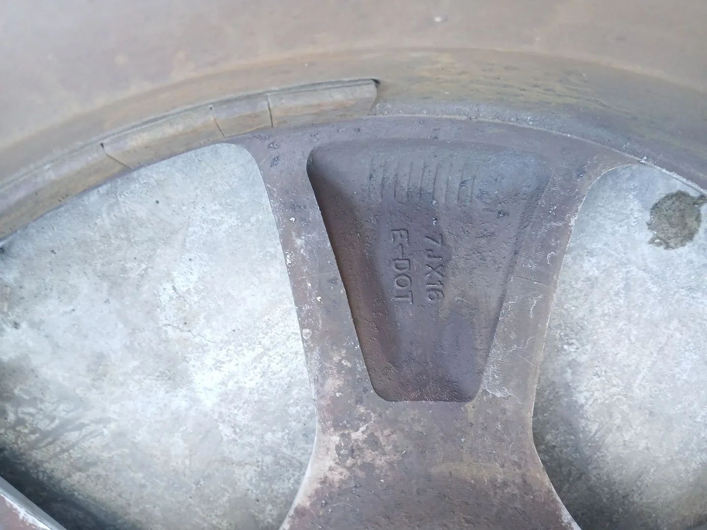 Llanta Trasera Izquierda para Hyundai I40 I (Vf)