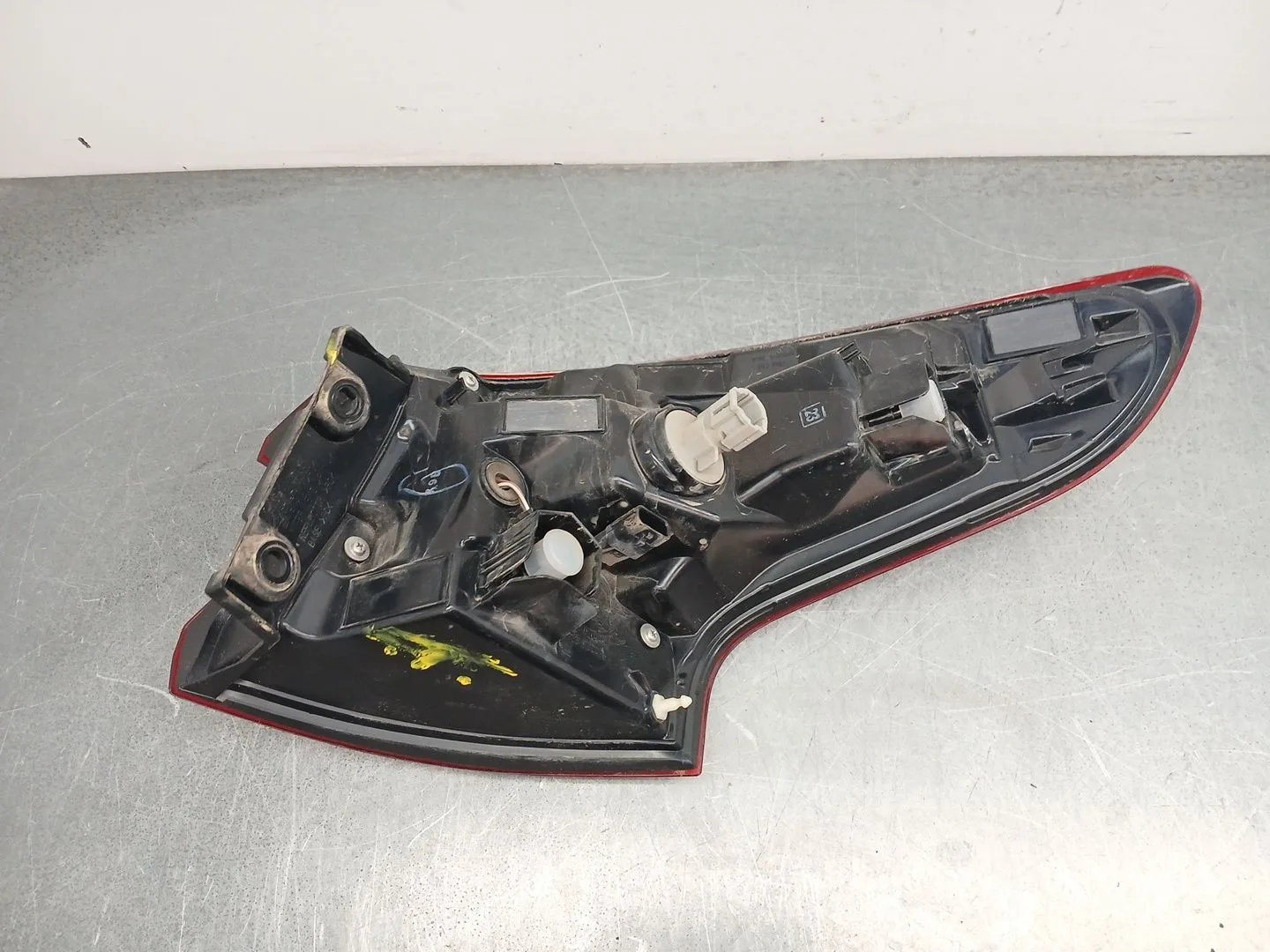 Piloto Trasero Izquierdo para Nissan Qashqai Ii (J11, J11_)