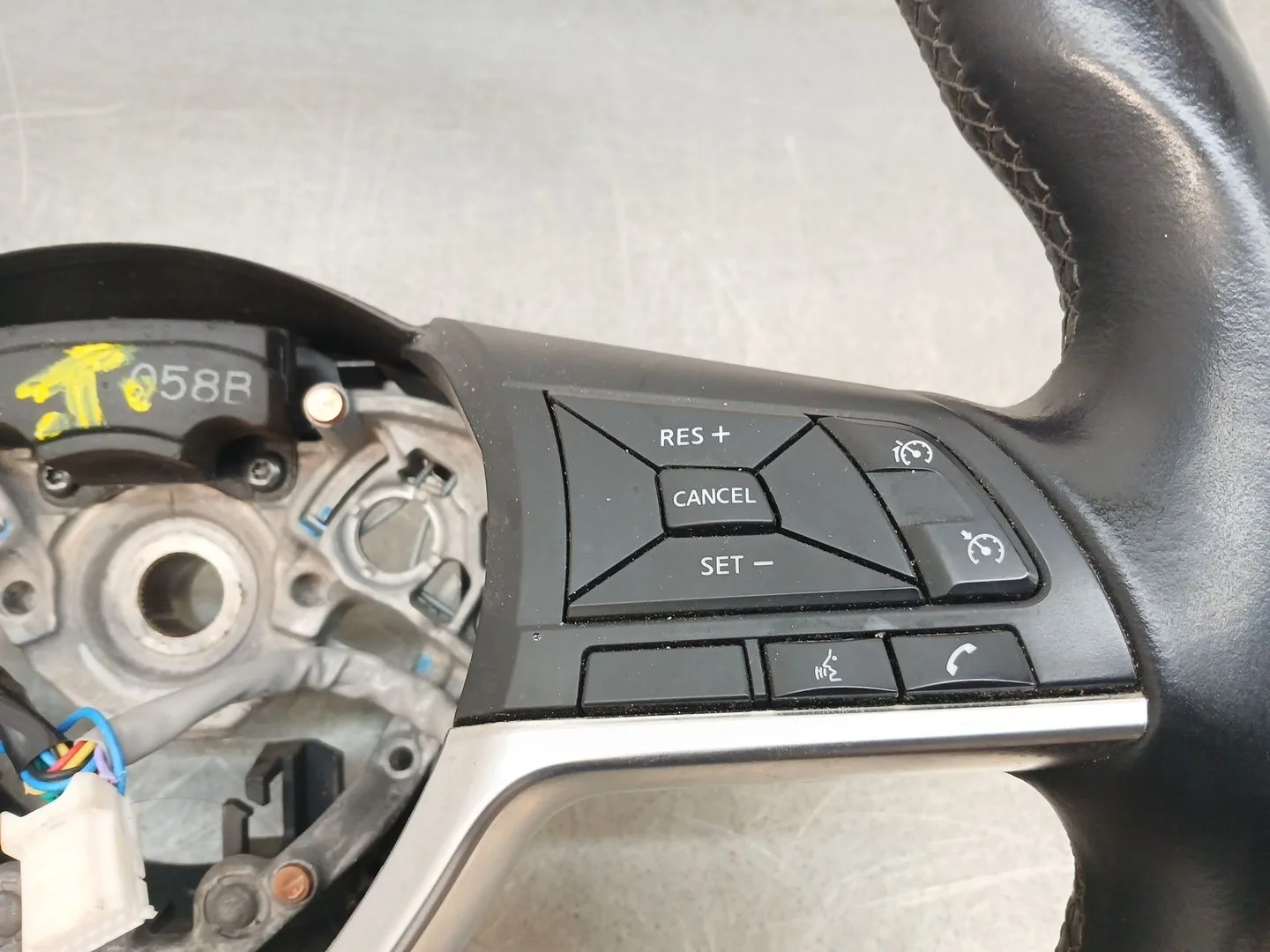 Volante para Nissan Qashqai Ii (J11, J11_)