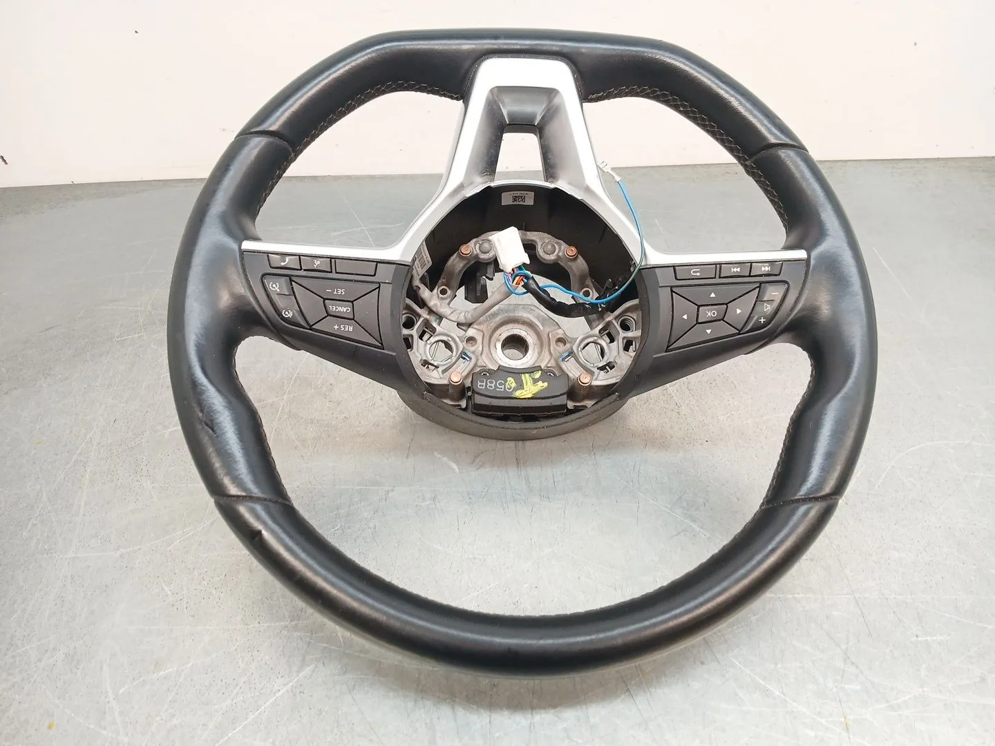 Volante para Nissan Qashqai Ii (J11, J11_)