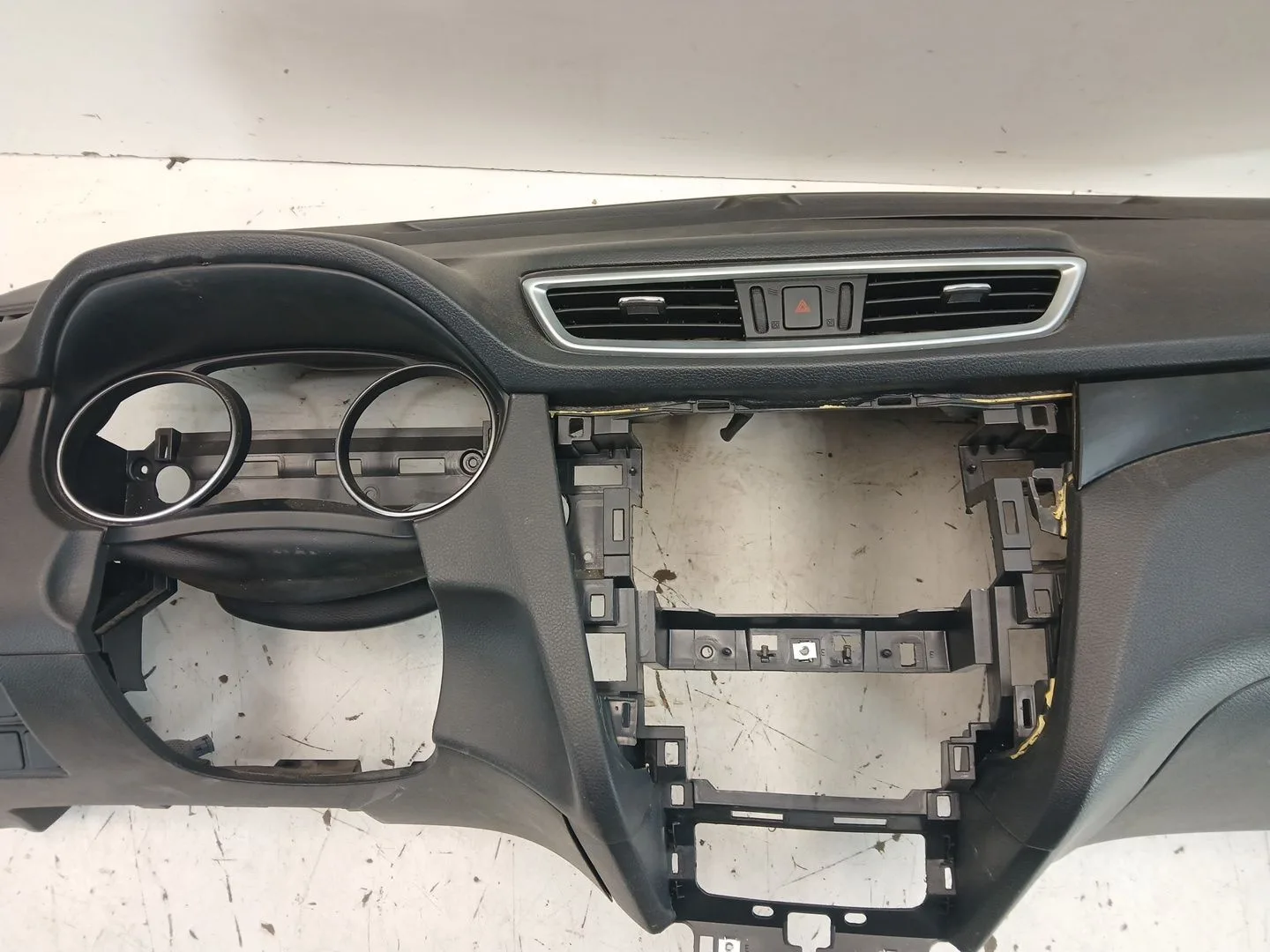 Salpicadero para Nissan Qashqai Ii (J11, J11_)