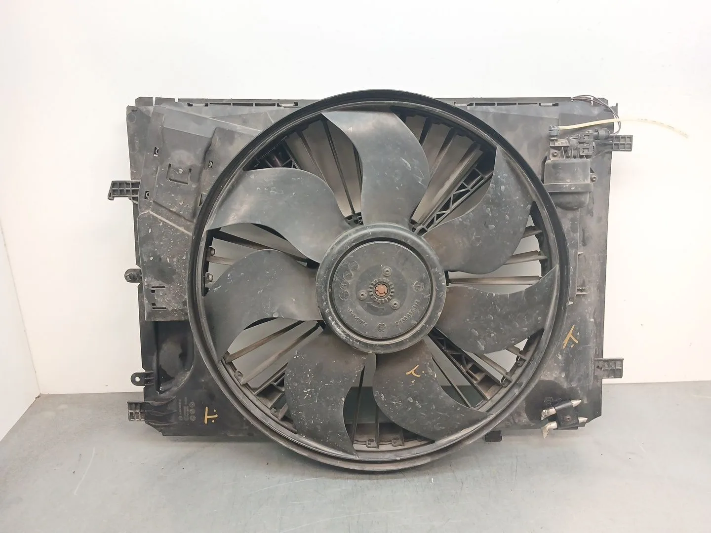 Electroventilador para Mercedes-Benz Clase C (W204)