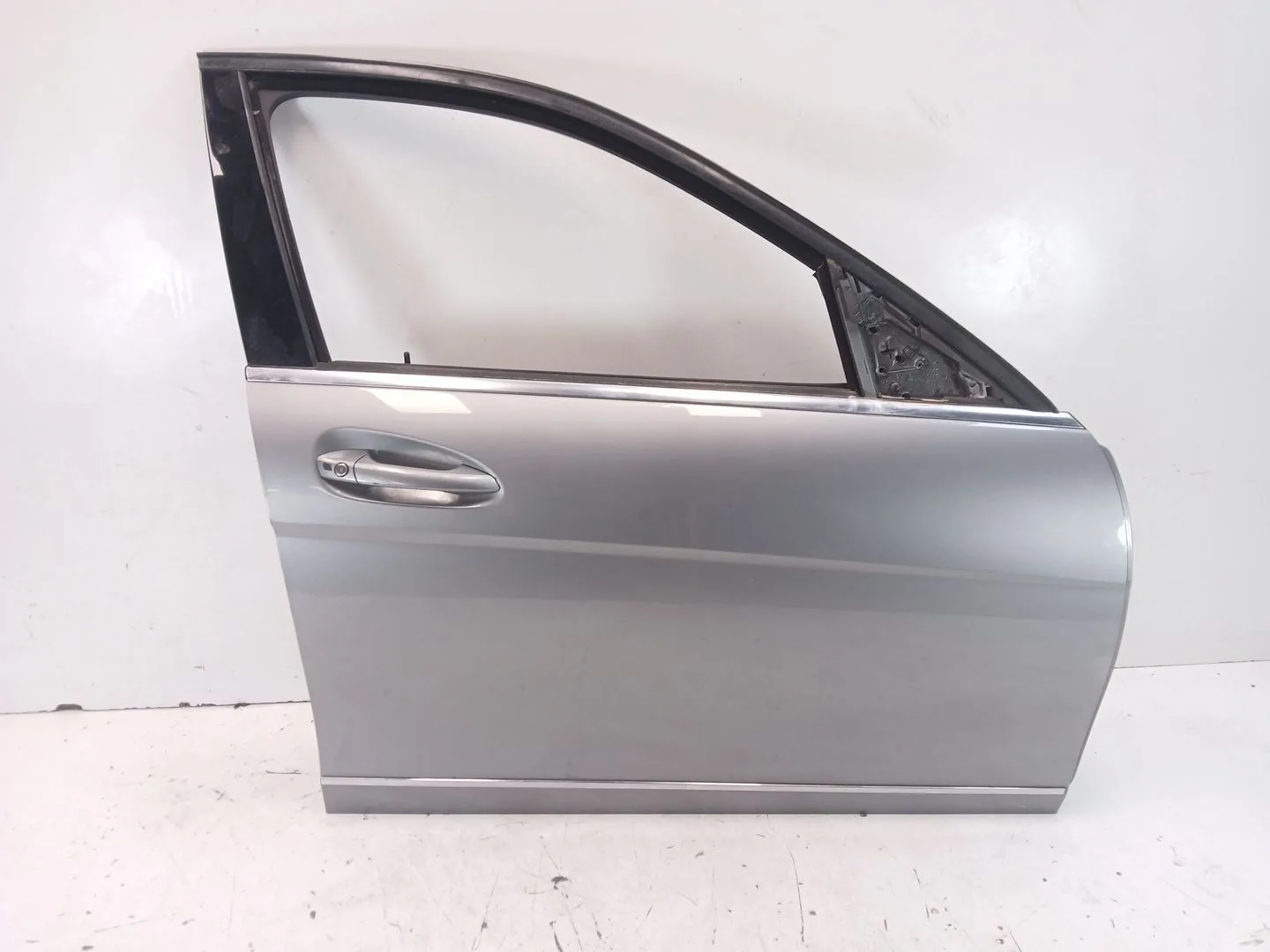 Puerta Delantera Derecha para Mercedes-Benz Clase C (W204)