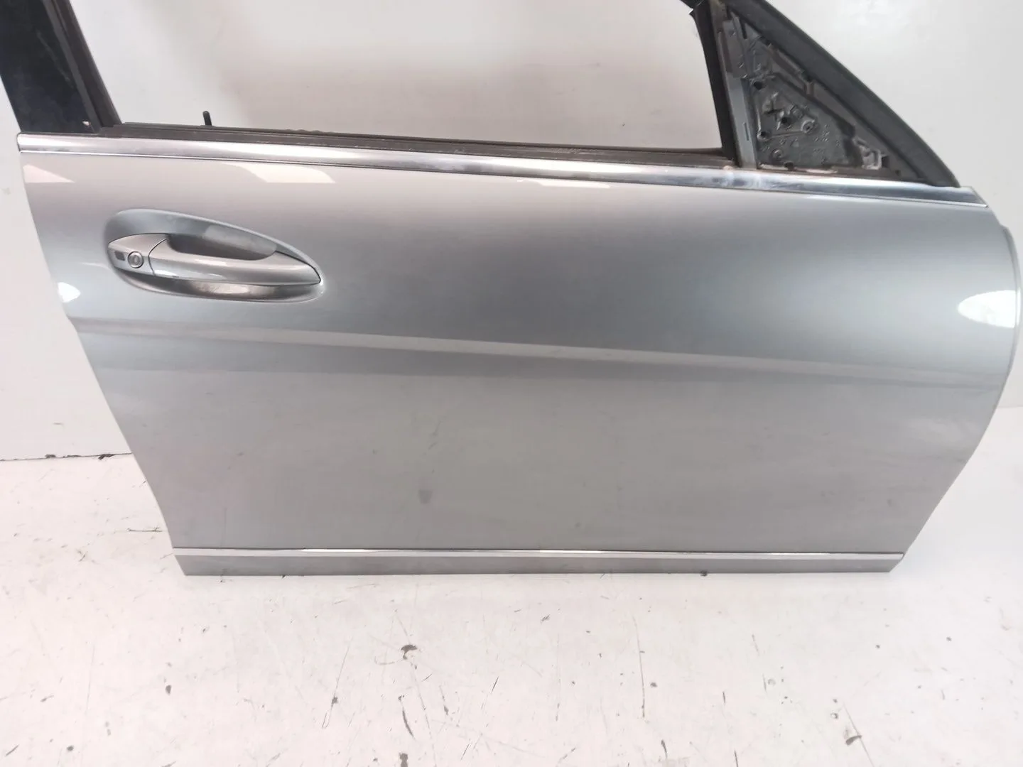 Puerta Delantera Derecha para Mercedes-Benz Clase C (W204)