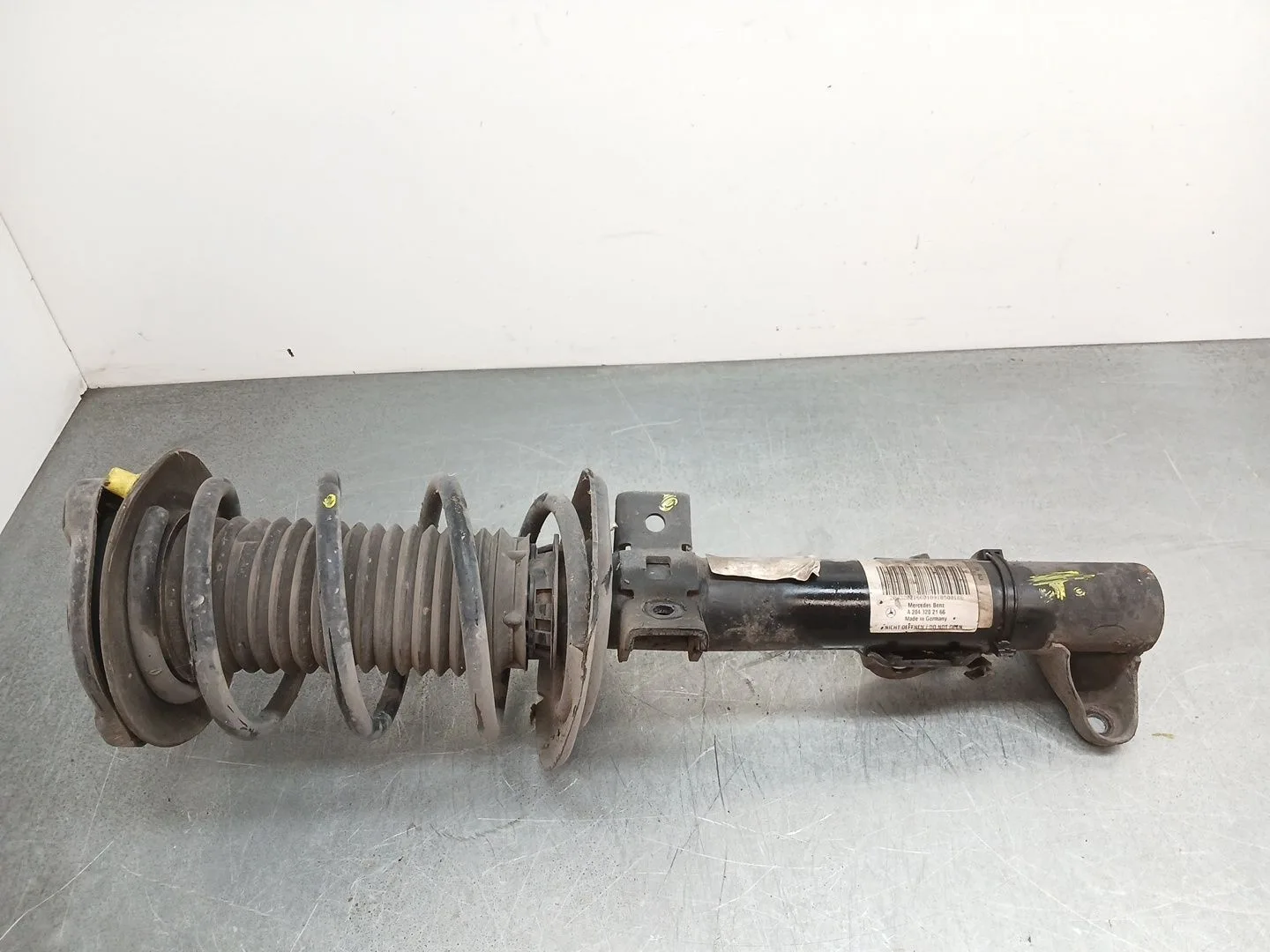 Amortiguador Delantero Izquierdo para Mercedes-Benz Clase C (W204)