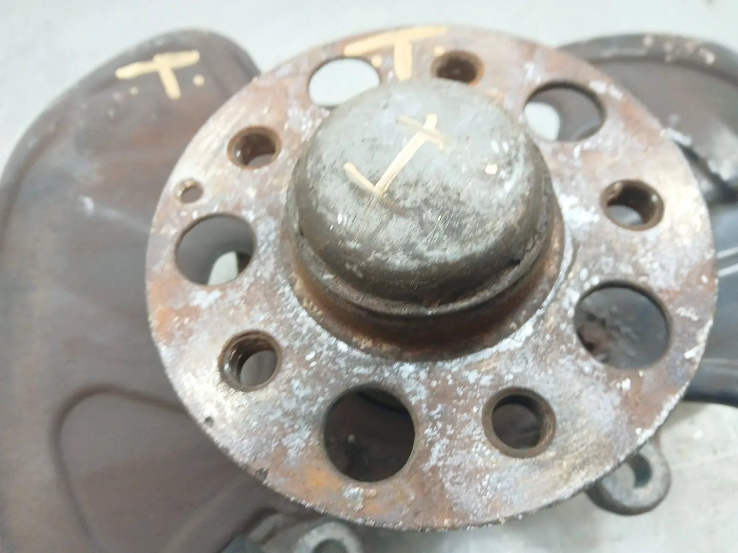 Mangueta Delantera Izquierda para Mercedes-Benz Clase C (W204)