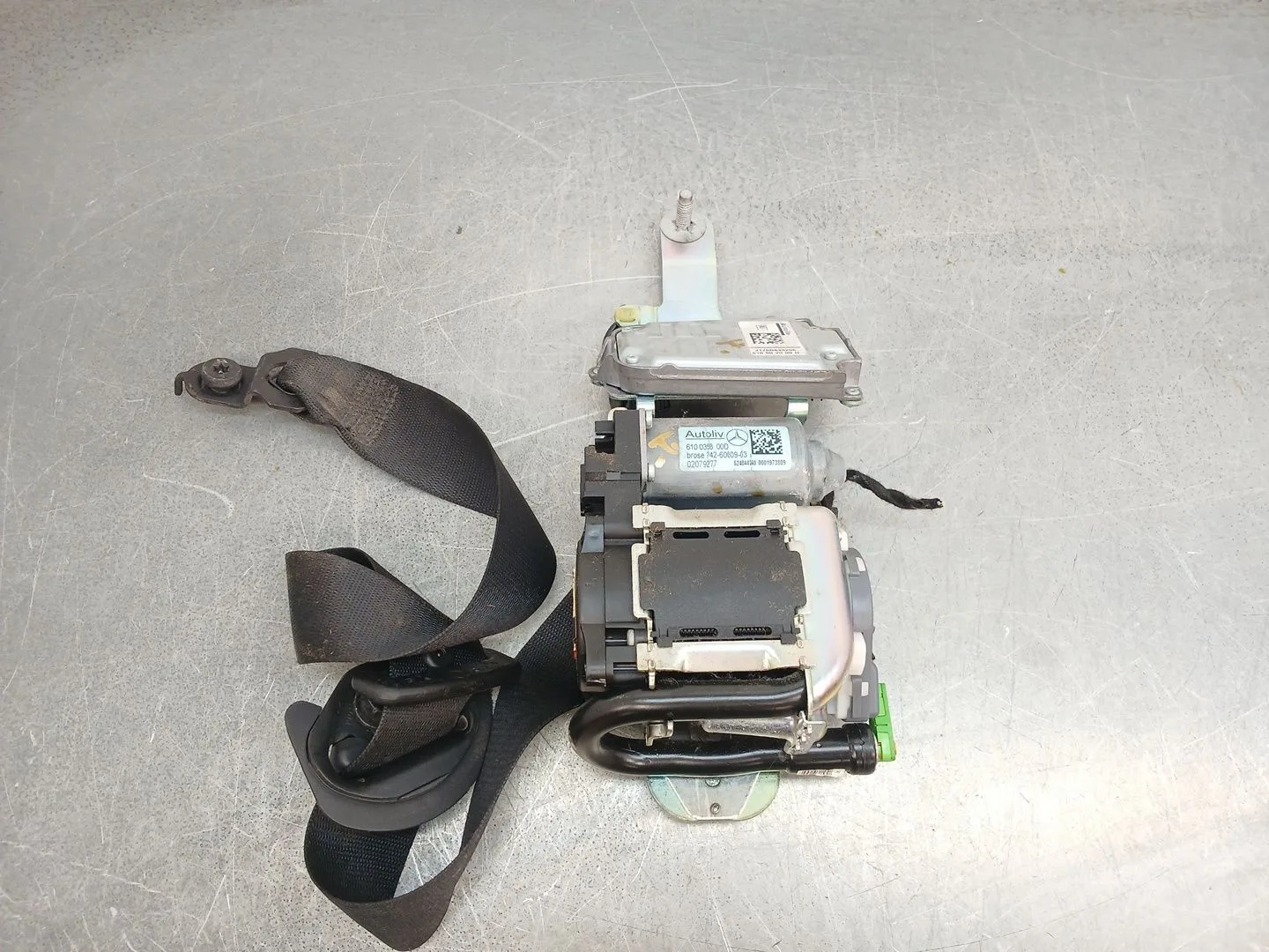 Cinturon Seguridad Delantero Izquierdo para Mercedes-Benz Clase C (W204)