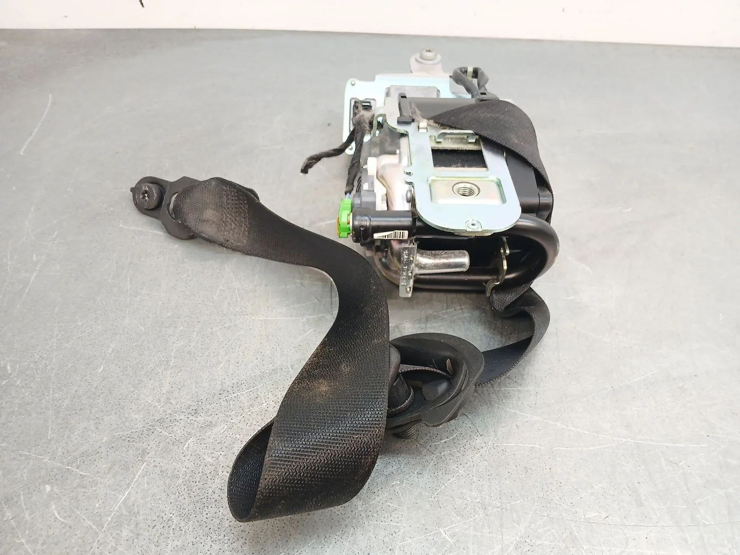Cinturon Seguridad Delantero Izquierdo para Mercedes-Benz Clase C (W204)