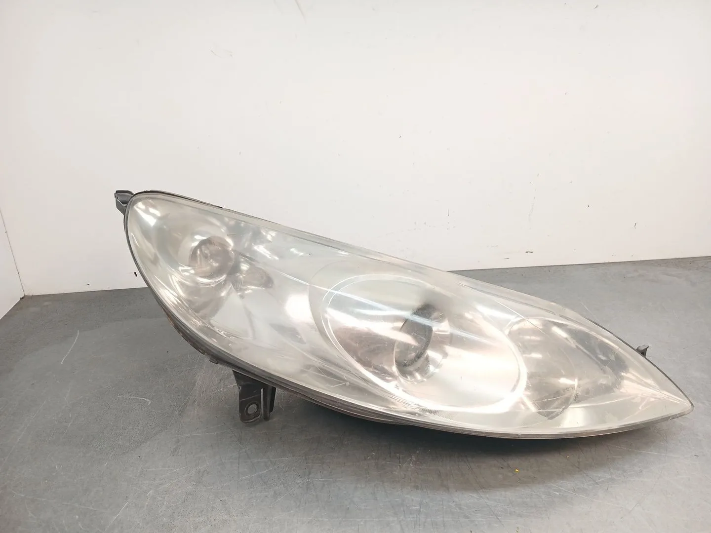 Faro Derecho para Peugeot 407 (6D_)