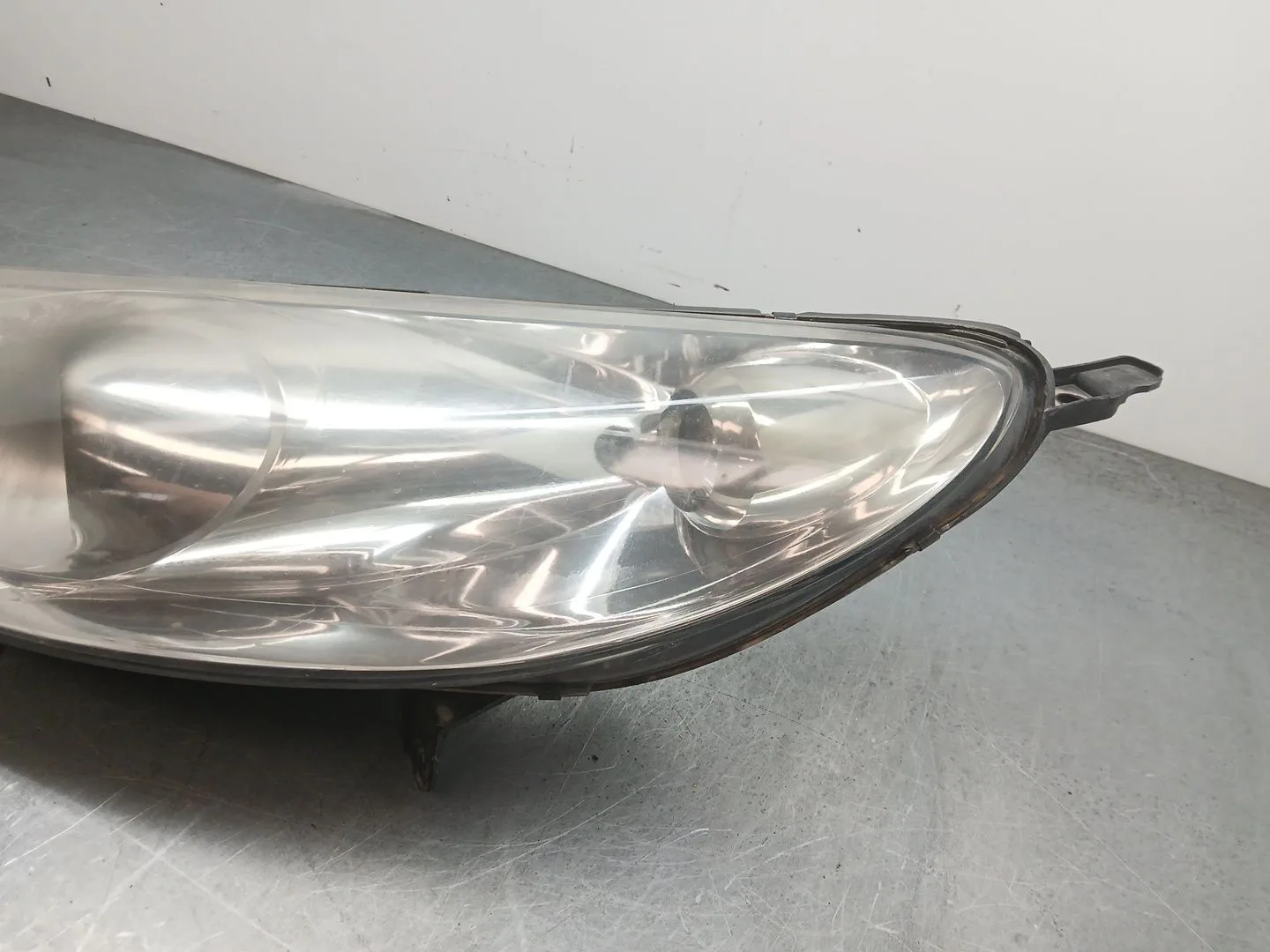 Faro Izquierdo para Peugeot 407 (6D_)