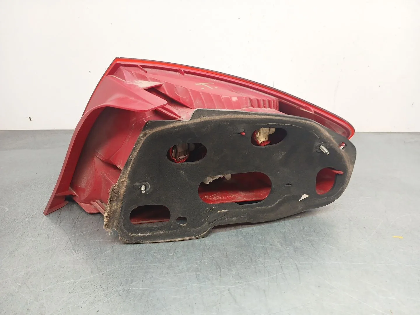 Piloto Trasero Izquierdo para Peugeot 407 (6D_)