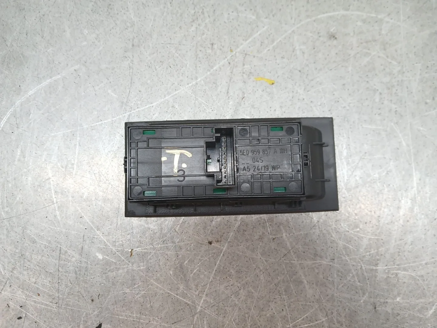 Mando Elevalunas Delantero Izquierdo para Skoda Octavia Iii Combi (5E5, 5E6)