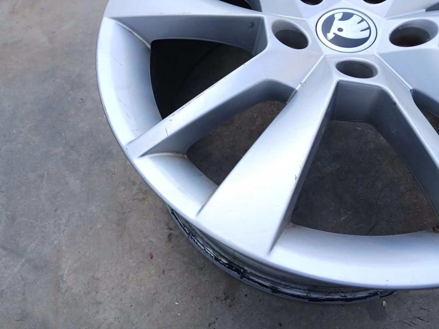 Llanta Delantera Derecha para Skoda Octavia Iii Combi (5E5, 5E6)