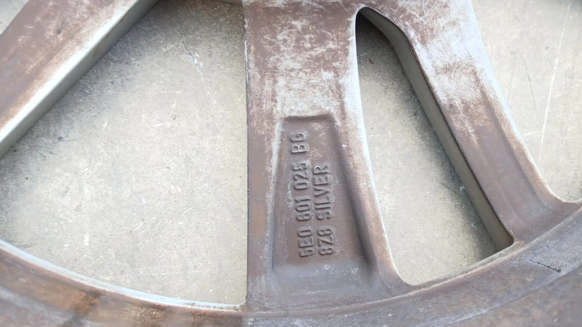 Llanta Delantera Izquierda para Skoda Octavia Iii Combi (5E5, 5E6)