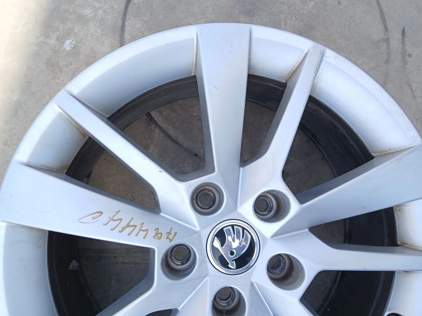 Llanta Trasera Izquierda para Skoda Octavia Iii Combi (5E5, 5E6)