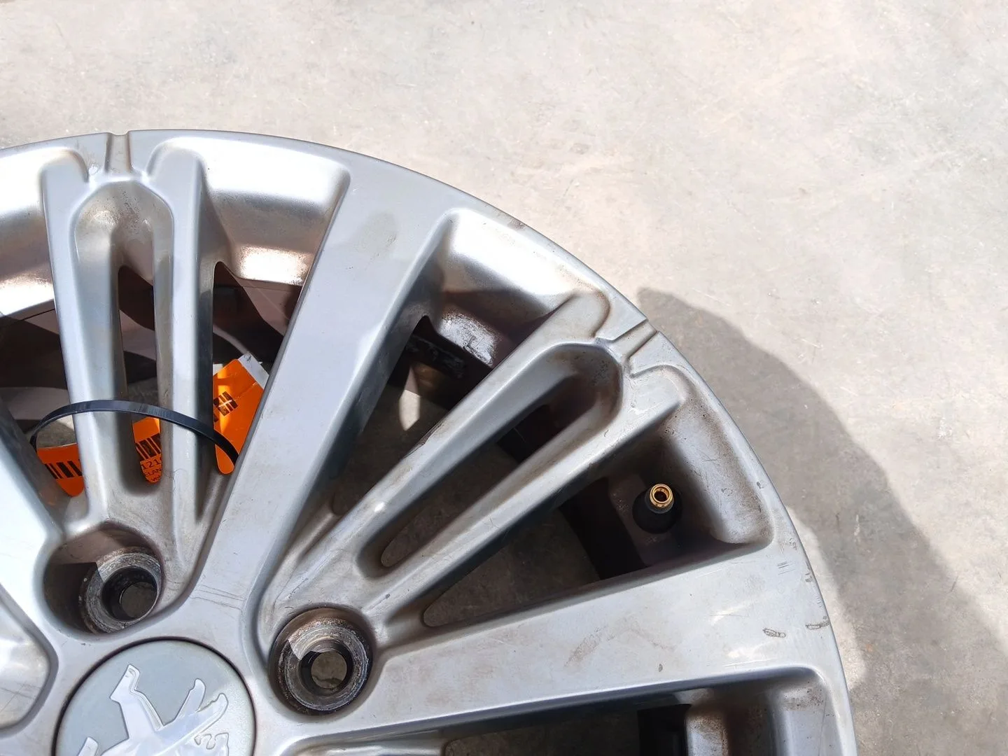Llanta Delantera Derecha para Peugeot 208 I (Ca_, Cc_)