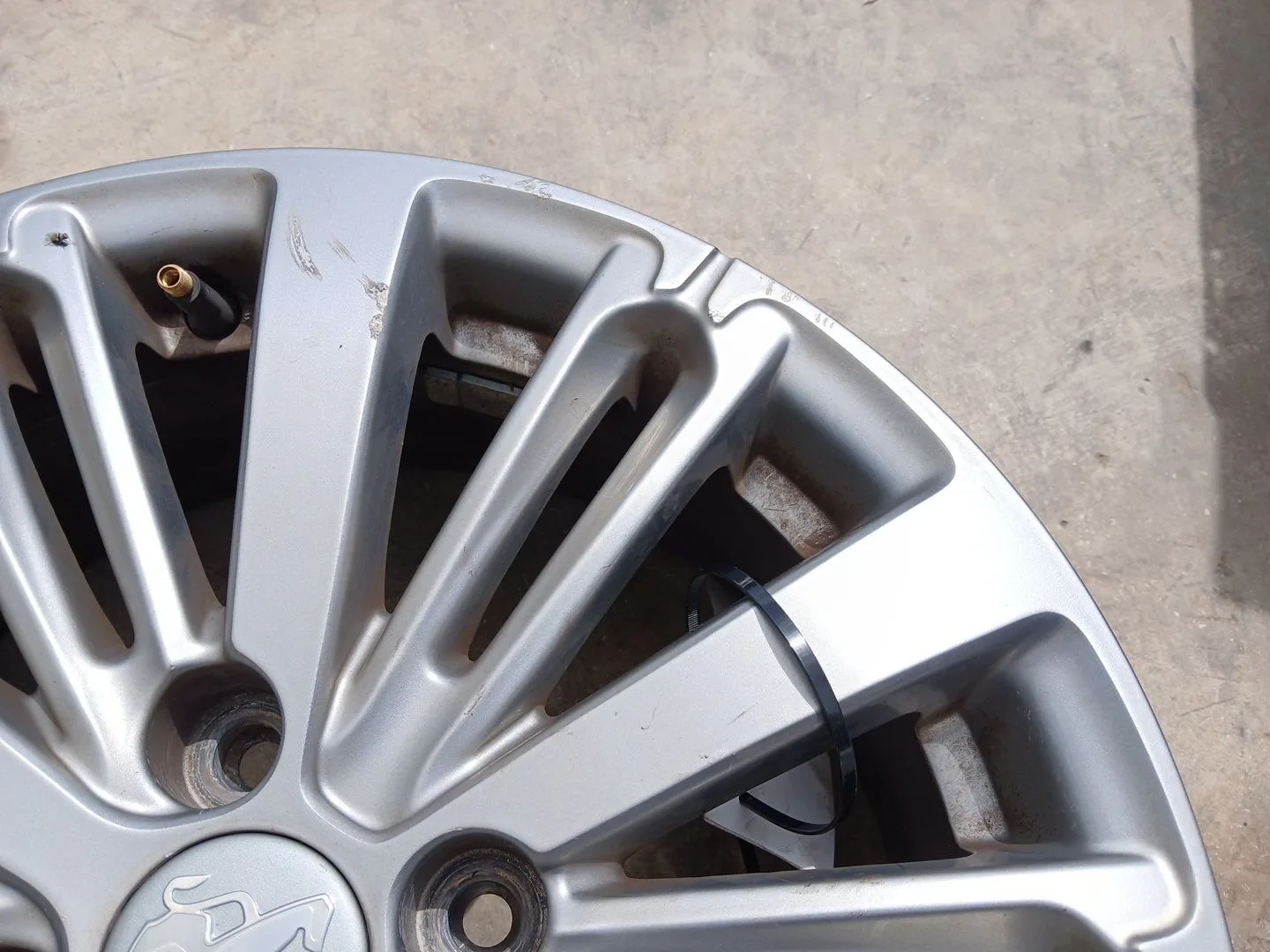 Llanta Delantera Izquierda para Peugeot 208 I (Ca_, Cc_)