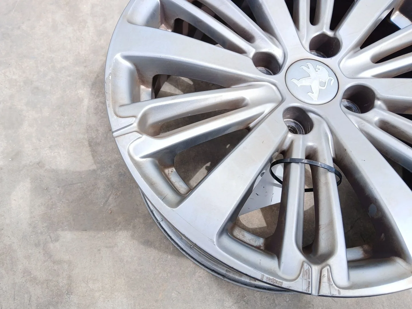 Llanta Trasera Derecha para Peugeot 208 I (Ca_, Cc_)