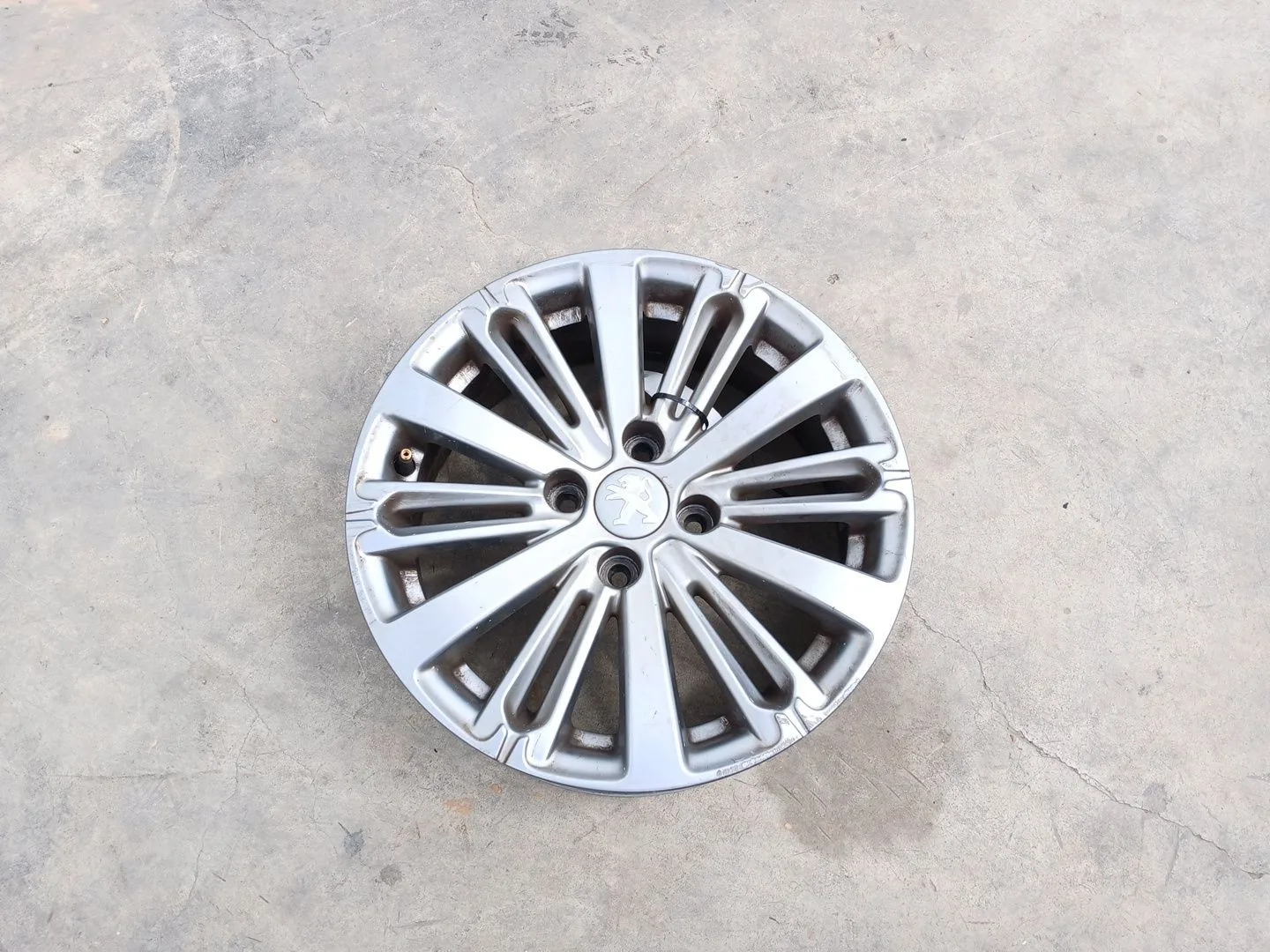 Llanta Trasera Izquierda para Peugeot 208 I (Ca_, Cc_)