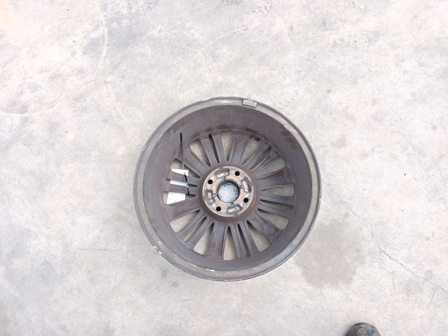 Llanta Trasera Izquierda para Peugeot 208 I (Ca_, Cc_)