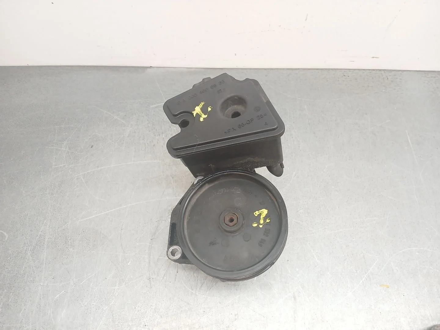 Bomba Direccion para Mercedes-Benz Cls (C219)