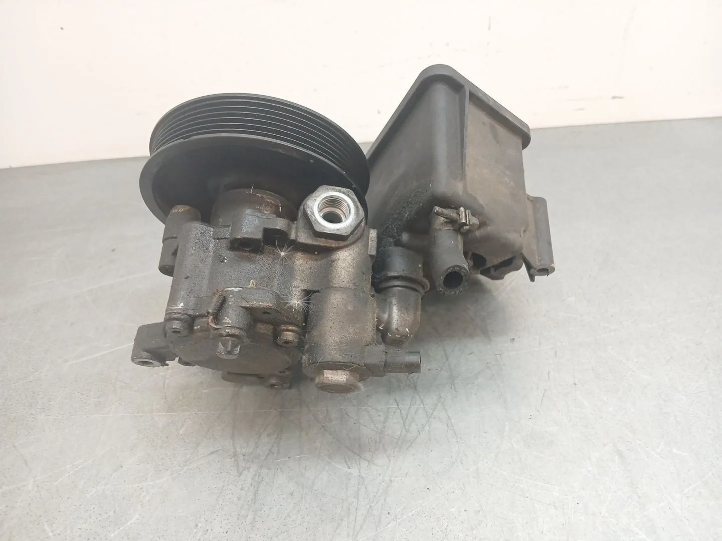 Bomba Direccion para Mercedes-Benz Cls (C219)