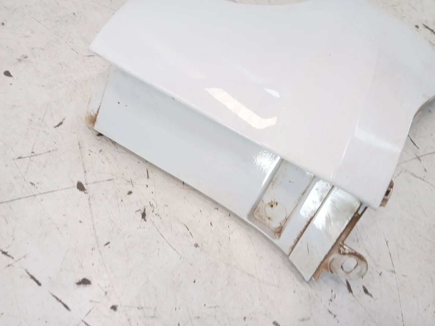 Puntera Paragolpes Trasera Derecha para Ford Tourneo Courier B460 Monospace