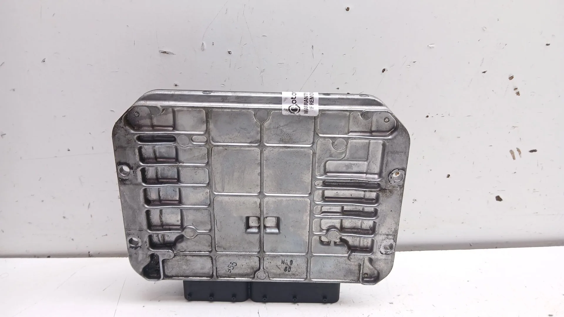 Centralita Motor Uce para Opel Astra J (P10)