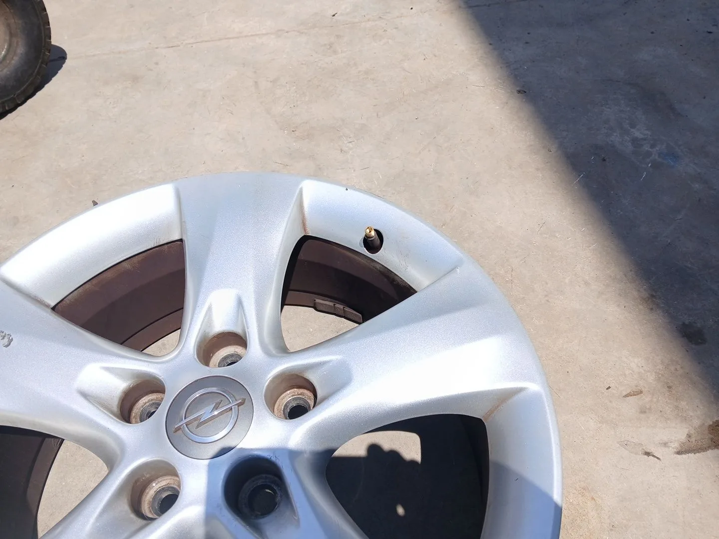 Llanta Delantera Derecha para Opel Astra J (P10)