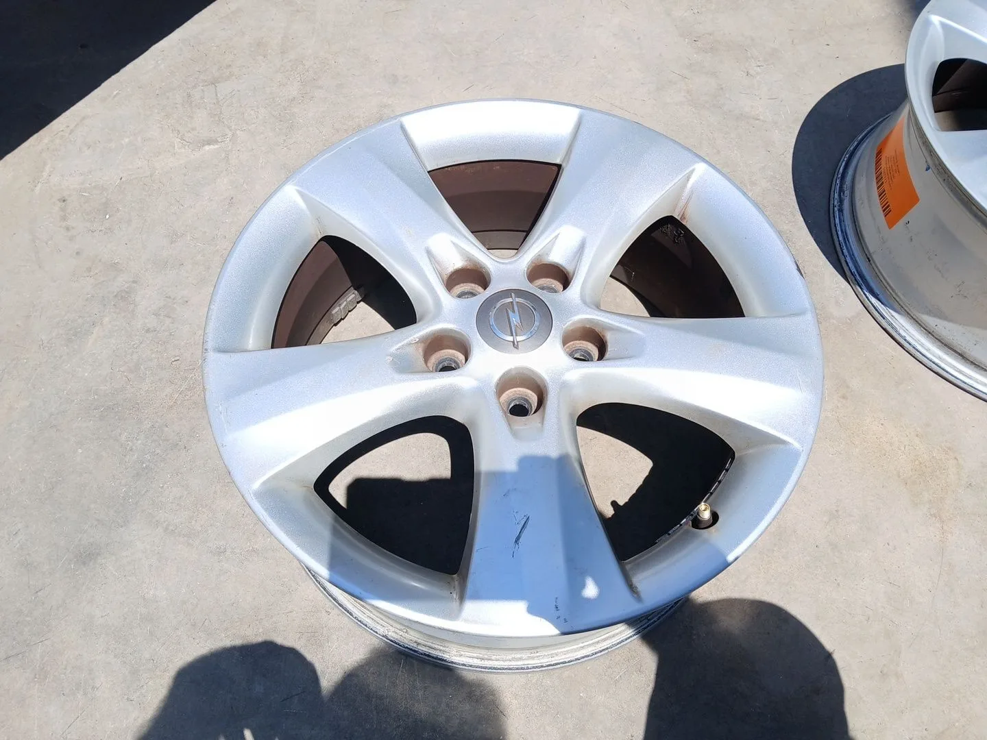 Llanta Delantera Izquierda para Opel Astra J (P10)