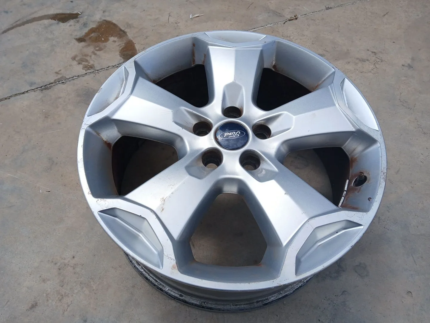 Llanta para Ford Kuga I