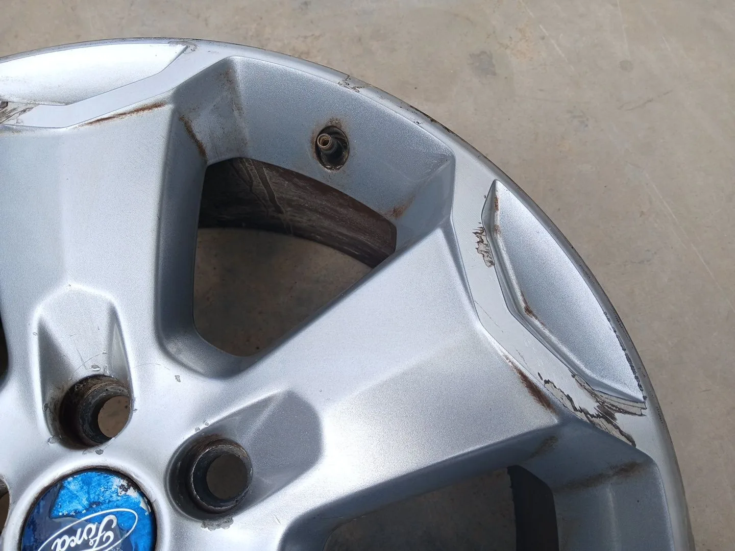 Llanta para Ford Kuga I