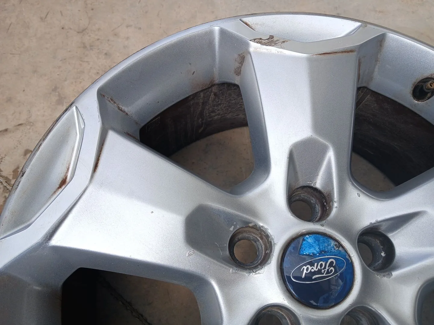 Llanta para Ford Kuga I