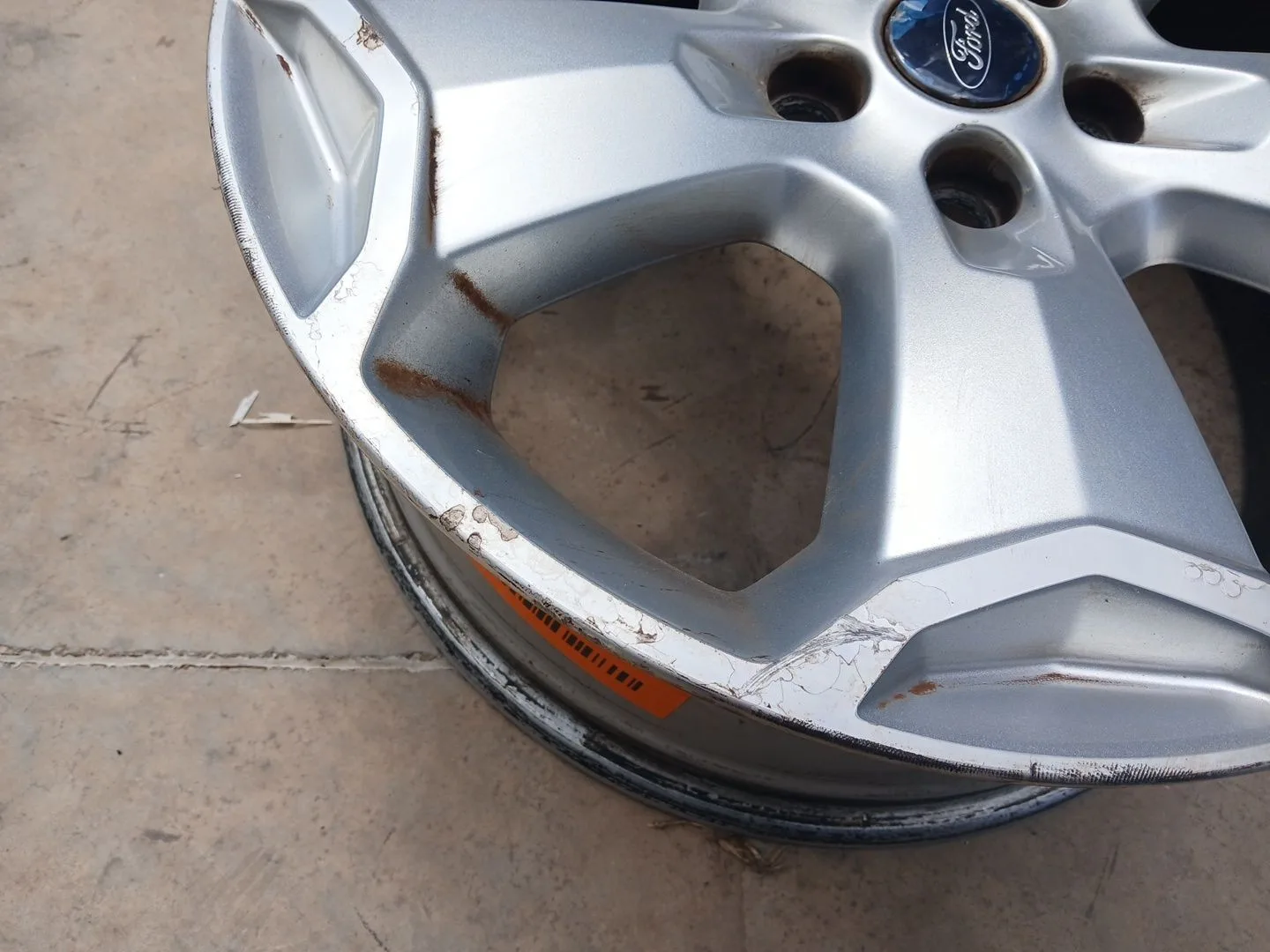 Llanta para Ford Kuga I