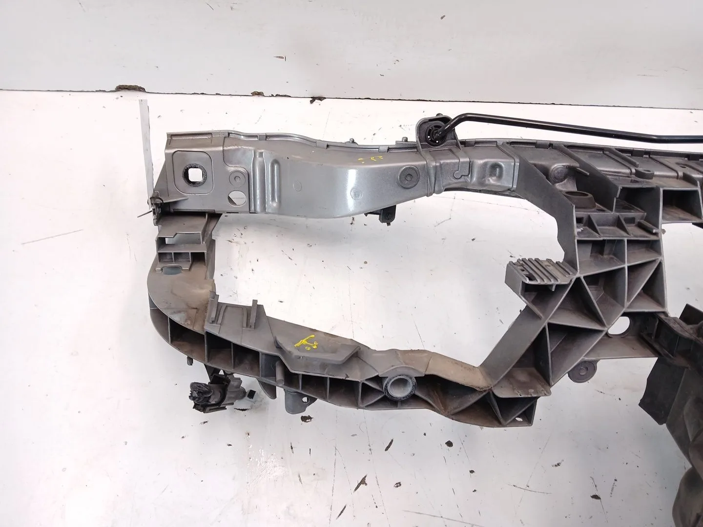 Coraza Frontal Interior para Ford Focus Iii