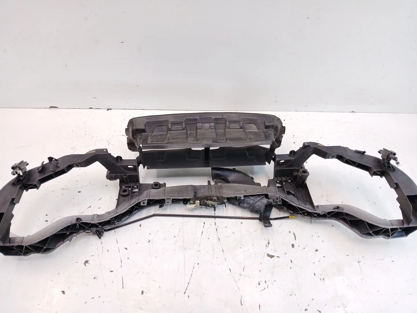 Coraza Frontal Interior para Ford Focus Iii